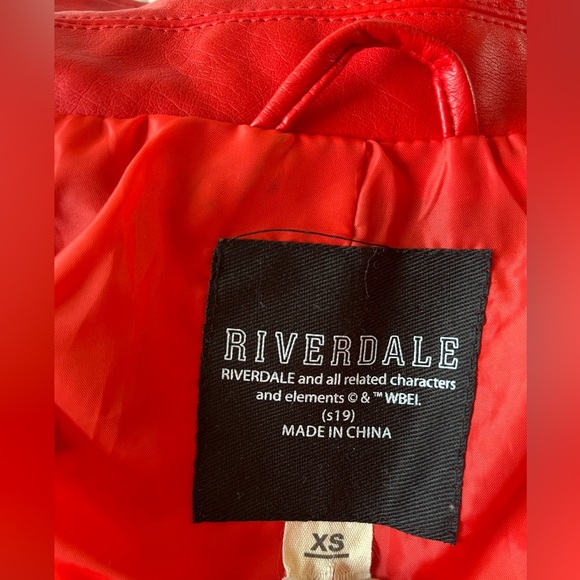 Jacket - Picture 7 of 11